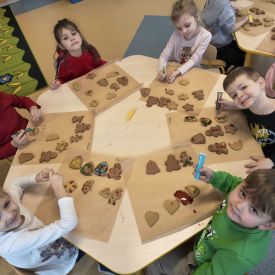 Przygotowania Niezapominajek do Kiermaszu Świątecznego