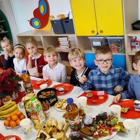 Spotkanie Wigilijne w grupach „Niezapominajki” i „Różyczki”