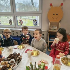 Spotkanie Wigilijne w grupach „Niezapominajki” i „Różyczki”
