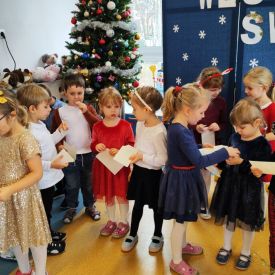 Spotkanie Wigilijne w grupach „Niezapominajki” i „Różyczki”