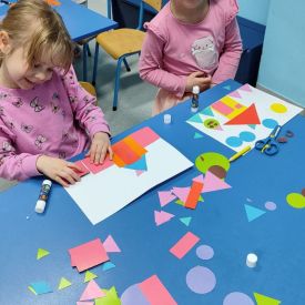 „W krainie figur” - Różyczki