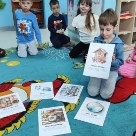 Kodowanie na dywanie- Zabawy z czasem