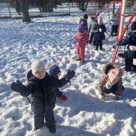 Zimowe zabawy Stokrotek