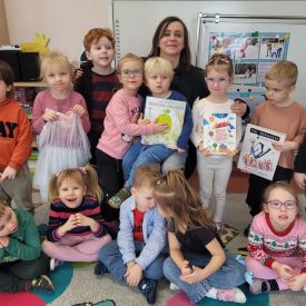 Zajecia czytelnicze z rodzicami- Fiołki