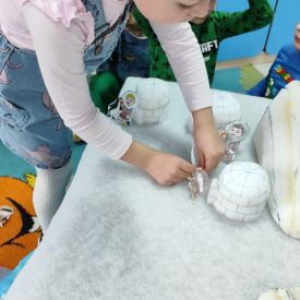 W krainie lodu i śniegu- Różyczki