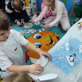 W krainie lodu i śniegu- Różyczki