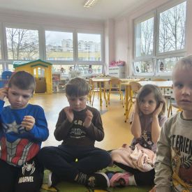 TĘCZA ZMYSŁÓW:KAŻDY Z NAS JEST WYJĄTKOWY.