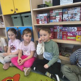 TĘCZA ZMYSŁÓW:KAŻDY Z NAS JEST WYJĄTKOWY.