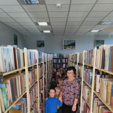 Wizyta Niezapominajek w bibliotece