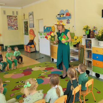Stokrotki w Krainie Pani Wiosny