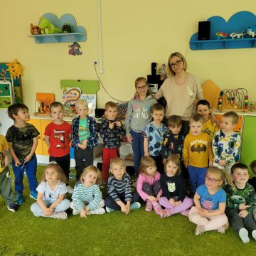 Zajęcia czytelnicze w Stokrotkach