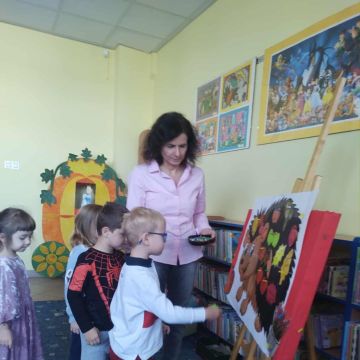 Wizyta Niezapominajek w Miejskiej Bibliotece