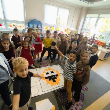 Halloweenowe zabawy w grupach Bratki i Tulipany 🎃