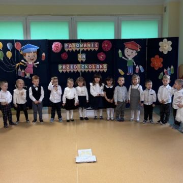 Pasowanie na Przedszkolaka grupa Stokrotki