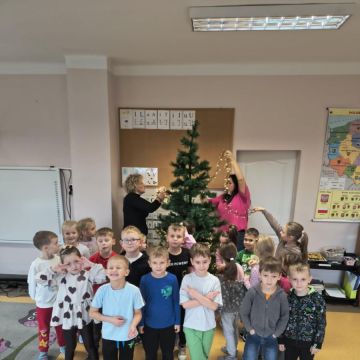 Razem tworzymy świąteczną atmosferę – „Bratki”